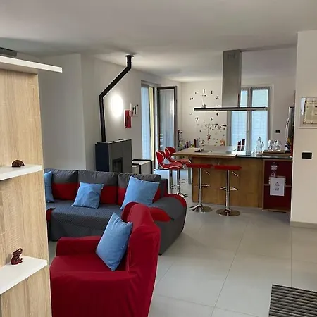 Casa Varisco: Oasis Of Peace Surrounded By Nature. * Faggeto Lario